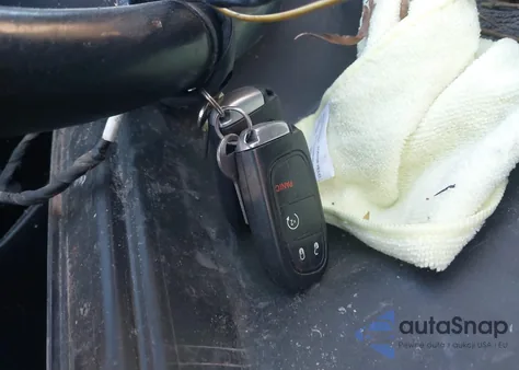 2018 Ram 2500 Laramie 4X4 6'4 Box z USA, uszkodzony, nr VIN 3C6UR5FL0JG315147